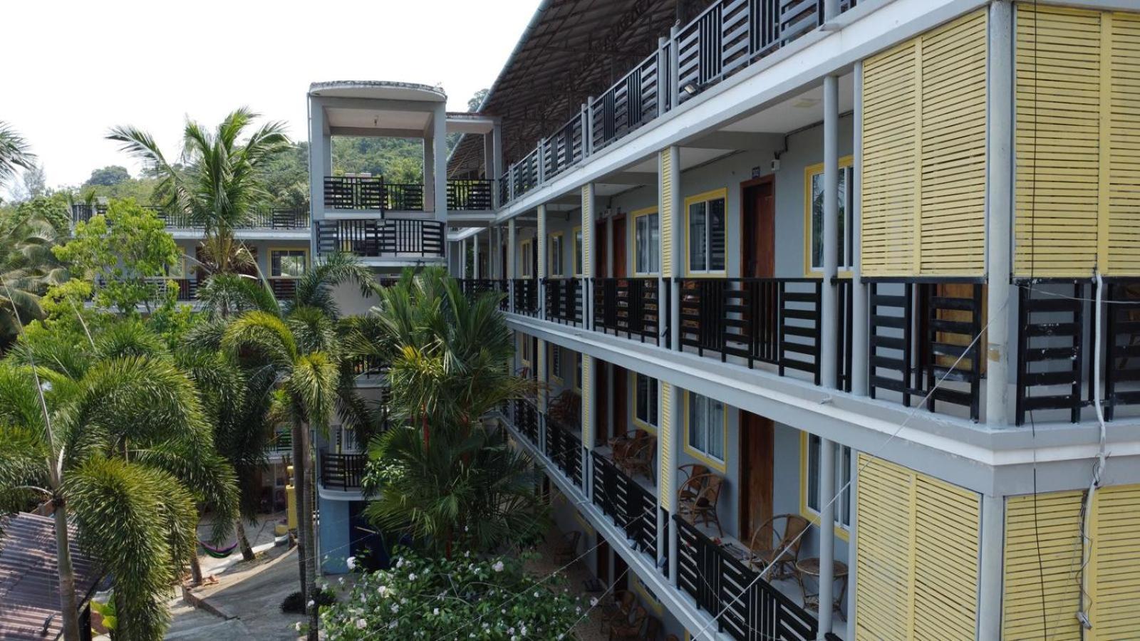 Roomy Guesthouse Kaoh Touch Exterior photo